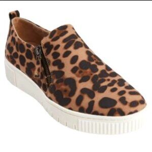SOUL Naturalizer Turner Slip-On w/ side zipper Sneaker Animal Print Size 7.5
